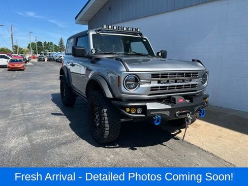 Used 2021 Ford Bronco Black Diamond AWD/4WD image 2