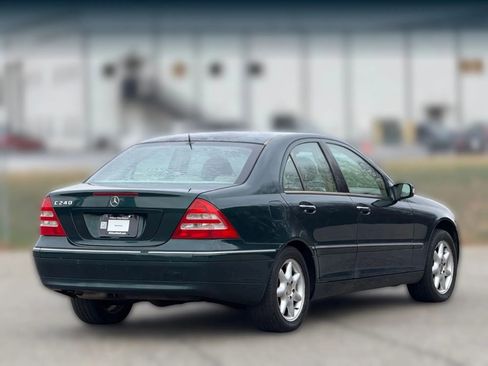Used 2003 Mercedes-Benz C 240 Sedan image 9