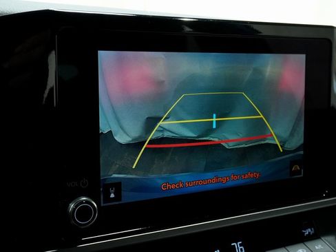 Certified 2025 Toyota Camry Hybrid image 22