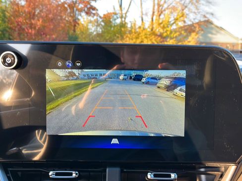 New 2026 Chevrolet Equinox LT w/ Convenience Package II image 19