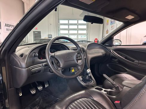 Used 2001 Ford Mustang GT RWD image 13