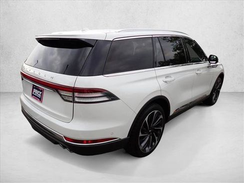 Used 2023 Lincoln Aviator Reserve w/ Equipment Group 201A AWD/4WD image 4