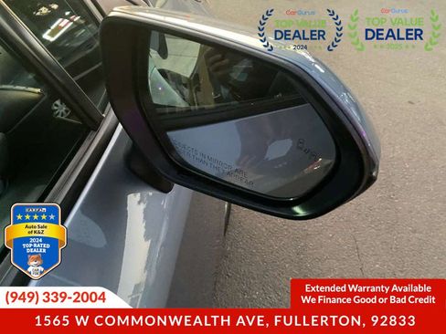 Used 2022 Toyota Corolla LE w/ LE Convenience Package image 32