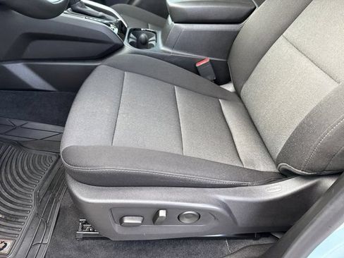 Used 2025 Chevrolet Colorado W/T w/ WT Custom Package RWD image 12