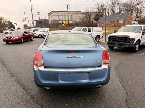 Used 2011 Chrysler 300 Limited image 6