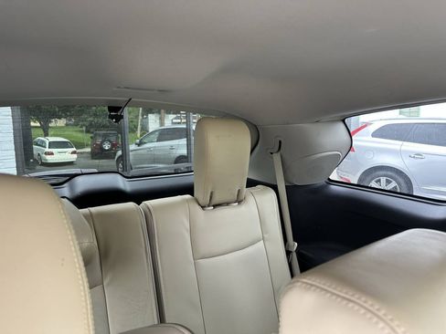 Used 2017 INFINITI QX60 Luxe w/ Premium Plus Package AWD/4WD image 12