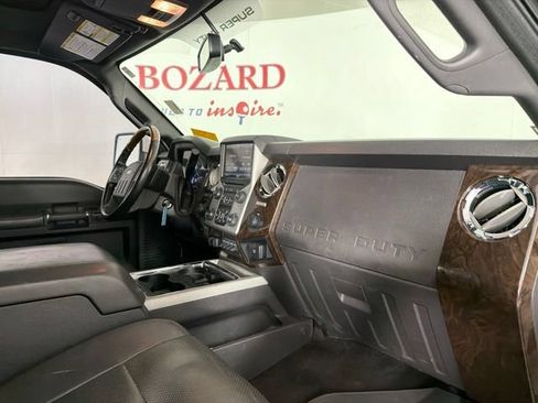Used 2015 Ford F250 Platinum w/ FX4 Off-Road Package AWD/4WD image 17