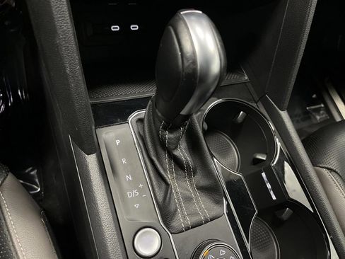 Used 2022 Volkswagen Atlas Cross Sport SEL Premium R-Line image 23