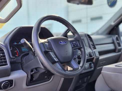 Used 2020 Ford F550 4x4 Regular Cab Super Duty image 12