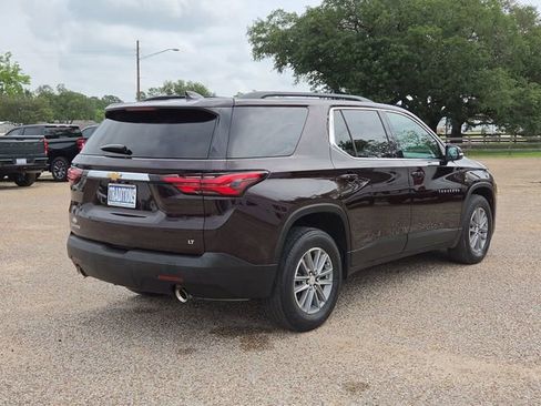 Used 2023 Chevrolet Traverse LT FWD image 38