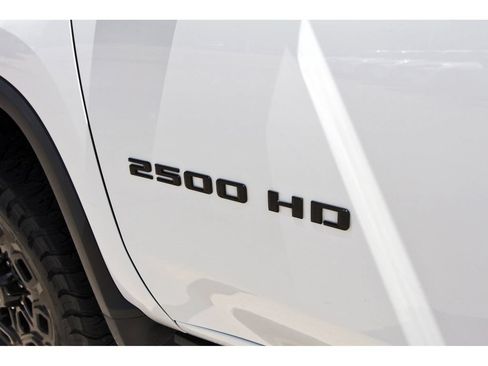 Used 2024 Chevrolet Silverado 2500 LTZ w/ LTZ Plus Package AWD/4WD image 9