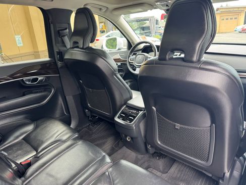 Used 2019 Volvo XC90 T6 Momentum w/ Advanced Package AWD/4WD image 21