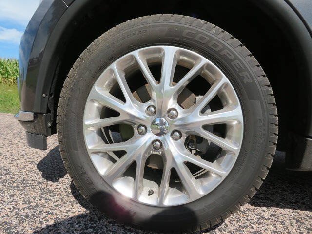 Used 2016 Dodge Durango Limited w/ Premium Group AWD/4WD image 9
