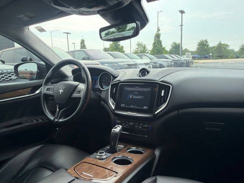 Used 2019 Maserati Ghibli S GranLusso AWD/4WD image 13
