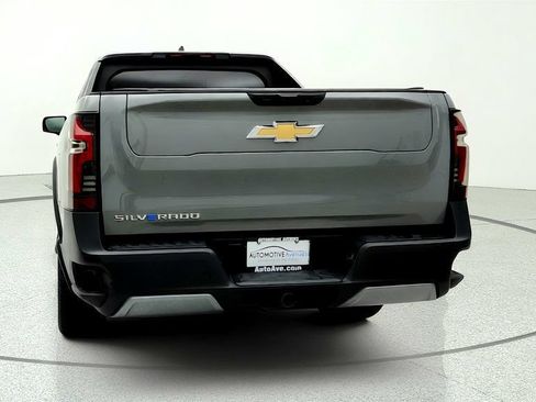 Used 2026 Chevrolet Silverado EV LT AWD/4WD image 6