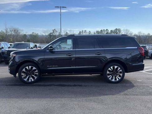 New 2025 Ford Expedition Max Platinum w/ Driver's Package image 17