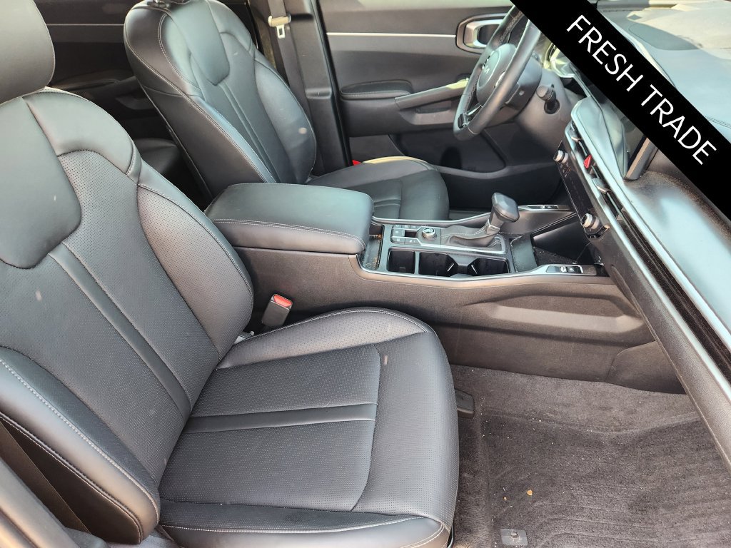 Certified 2025 Kia Sorento S w/ Panoramic Sunroof Package FWD image 13