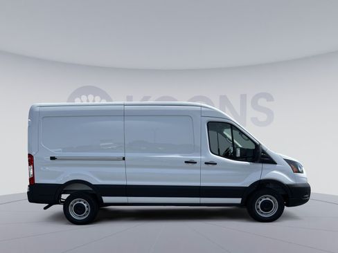 New 2026 Ford Transit 250 148 Medium Roof RWD image 8