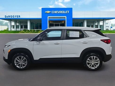 Used 2023 Chevrolet TrailBlazer LS image 10