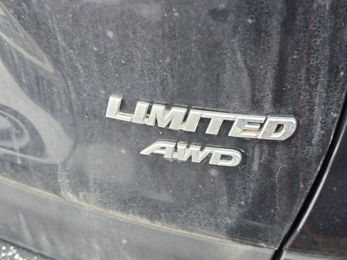 Used 2024 Toyota RAV4 Limited image 10