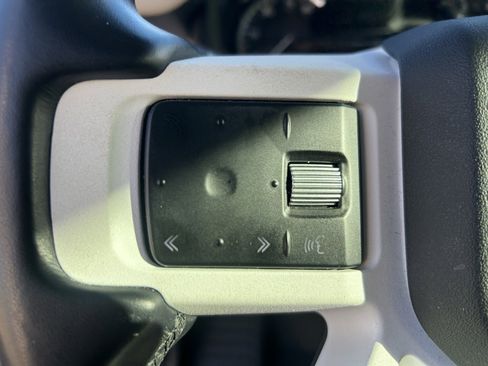Used 2023 Land Rover Defender 110 SE image 20