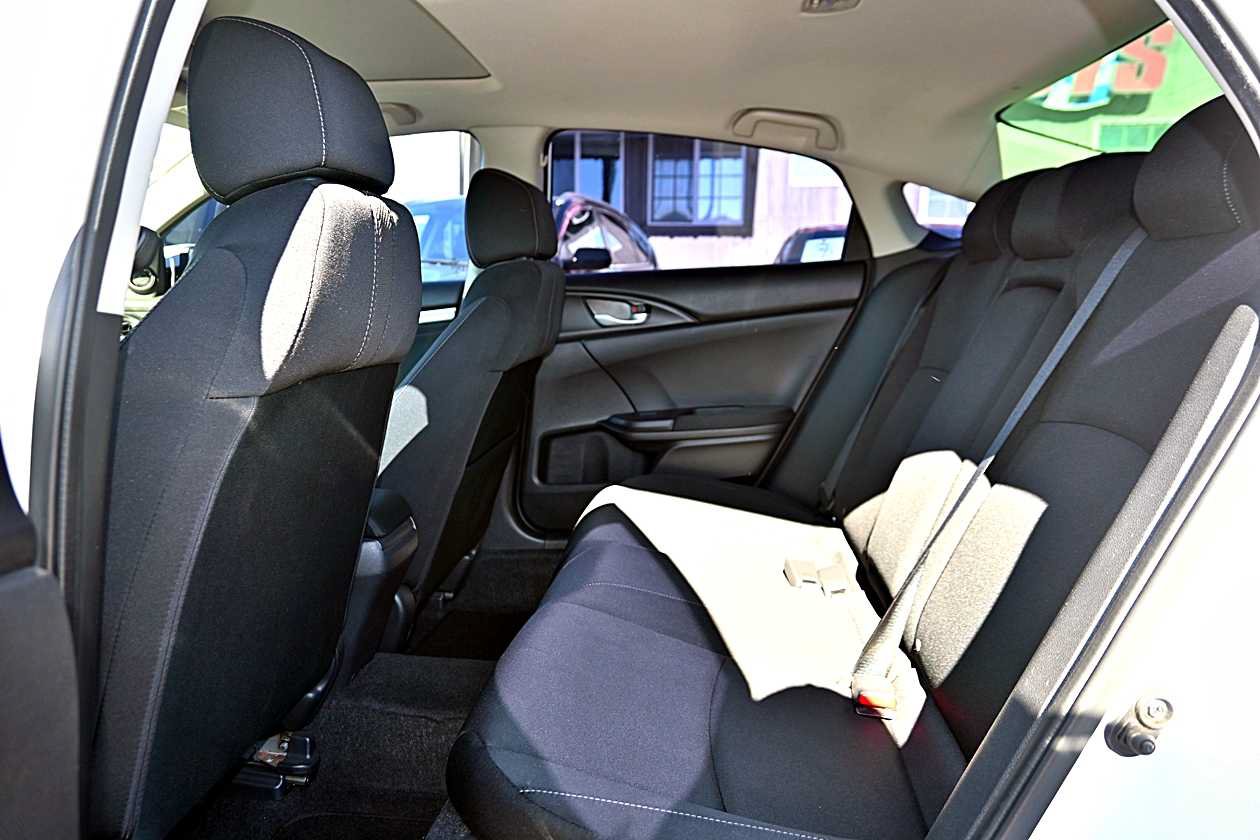 Used 2017 Honda Civic EX image 9