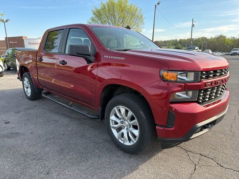 Used 2022 Chevrolet Silverado 1500 Custom AWD/4WD image 2