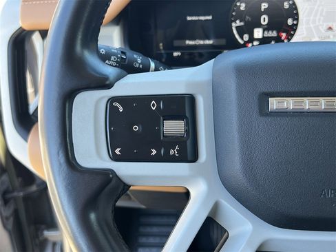 Used 2023 Land Rover Defender 110 X-Dynamic SE image 11
