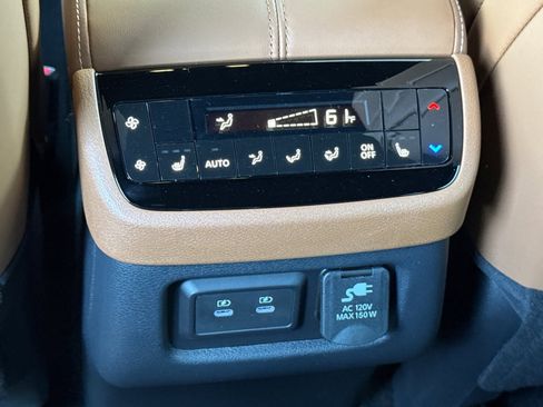 New 2026 INFINITI QX60 Autograph w/ Dark Cargo Package image 13