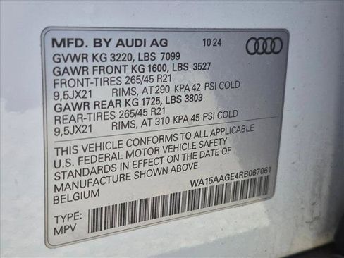 Certified 2024 Audi Q8 e-tron Premium Plus w/ Premium Plus Package AWD/4WD image 26