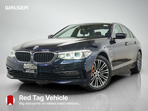 Used 2018 BMW 530e xDrive w/ Premium Package 2 AWD/4WD image 1