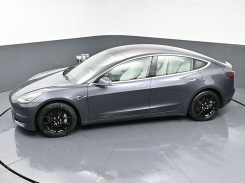 Used 2018 Tesla Model 3 Long Range image 49