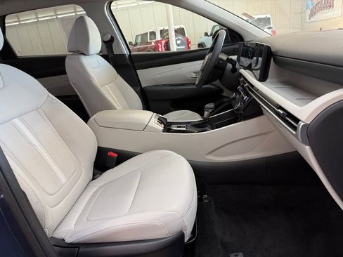 Used 2025 Hyundai Tucson SEL image 19
