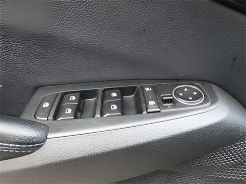 Used 2021 Kia Seltos S image 19