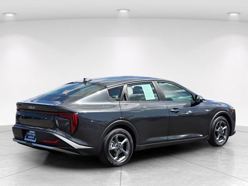 Used 2025 Kia K4 FWD image 6