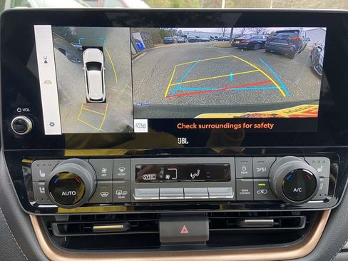 Used 2025 Toyota Grand Highlander AWD Hybrid image 22