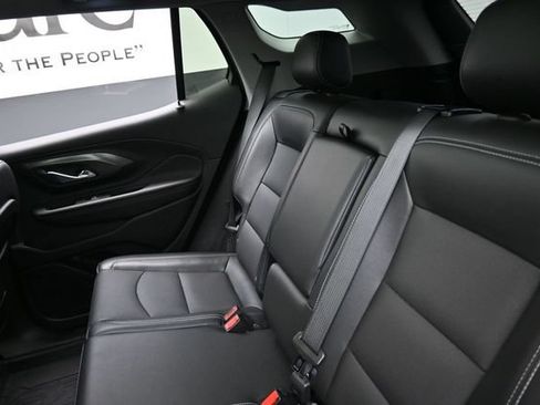Used 2023 GMC Terrain SLT FWD image 21