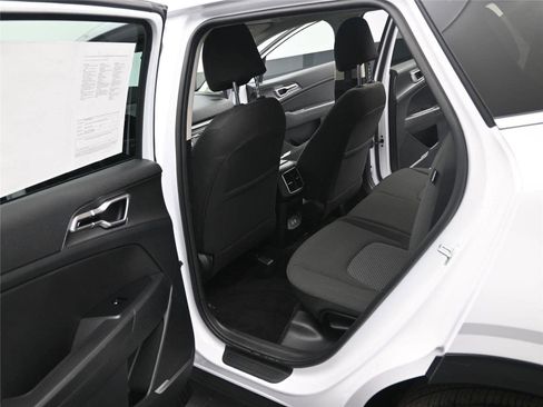 Used 2026 Kia Sportage LX w/ LX Convenience Package image 6