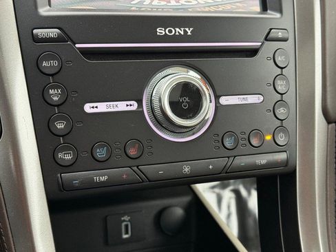 Used 2017 Ford Fusion Platinum image 22