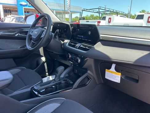 New 2026 Chevrolet TrailBlazer LT FWD image 28