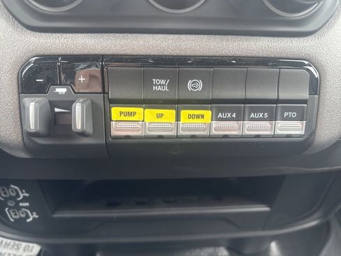 New 2024 RAM 5500 Tradesman AWD/4WD image 21
