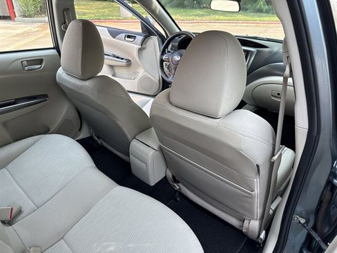 Used 2011 Subaru Impreza Outback Sport AWD/4WD image 29