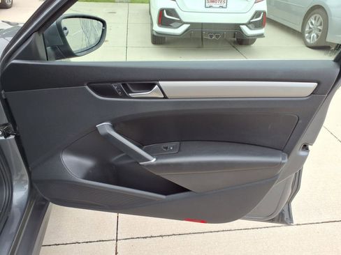 Used 2022 Volkswagen Passat 2.0T SE image 20