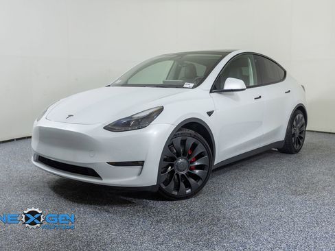 Used 2022 Tesla Model Y Performance AWD/4WD image 3