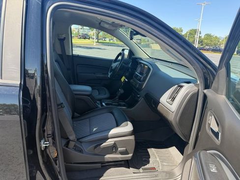 Used 2019 Chevrolet Colorado Z71 AWD/4WD image 23