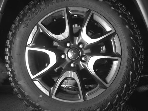 Used 2025 Jeep Compass Trailhawk AWD/4WD image 15