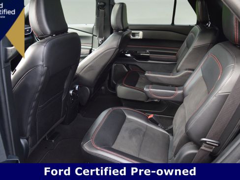 Certified 2024 Ford Explorer ST-Line w/ Class IV Trailer Tow Package image 6