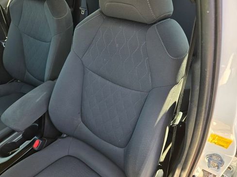 Used 2021 Toyota Corolla LE image 15