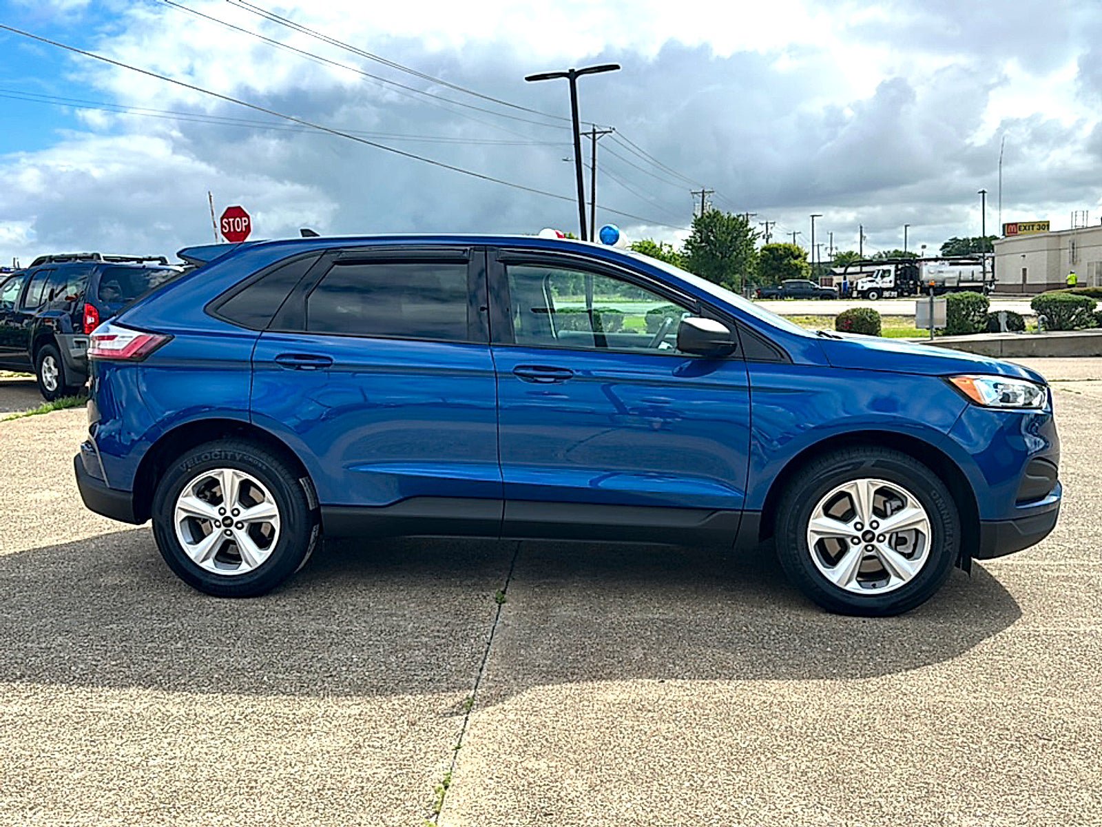 Used 2024 Ford Edge SE AWD/4WD image 9
