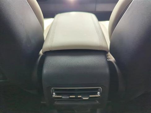 Used 2025 Lincoln Corsair FWD image 20